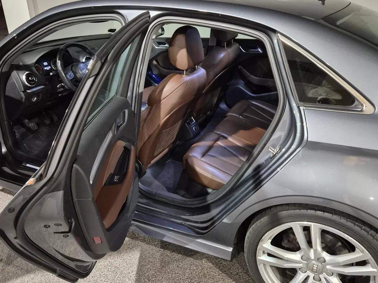Billede 3 - A3 35 tfsi 4d. Limo. S-line læder