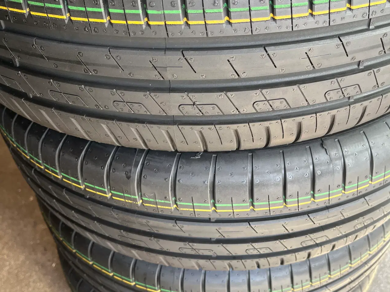 Billede 1 - Sommerdæk. 185-65-15. Goodyear.
