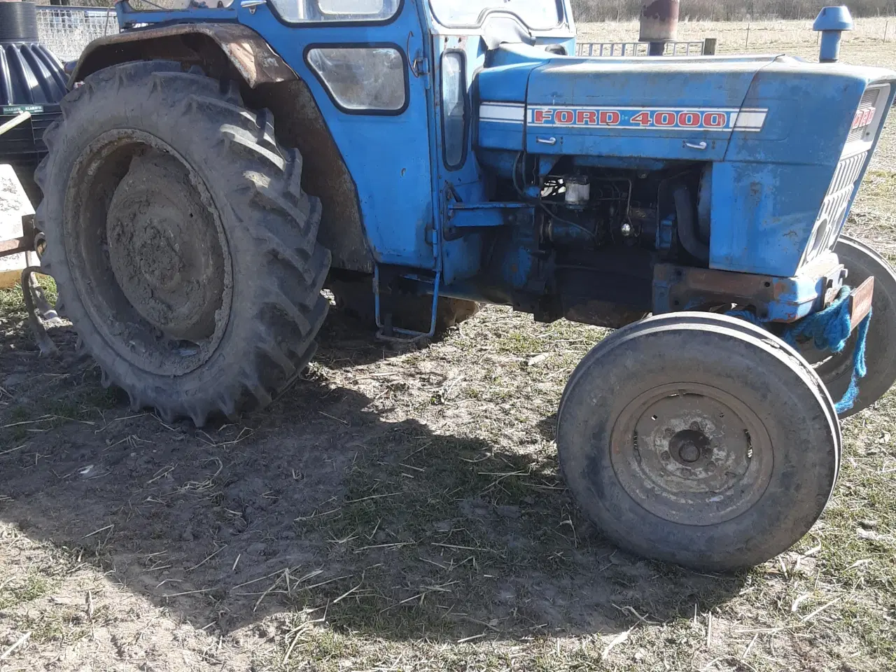 Billede 5 - Traktor Ford 4000