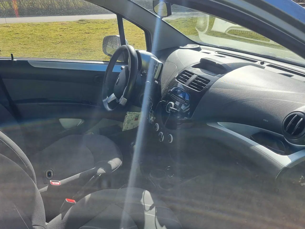 Billede 5 - Velholdt pendler bil