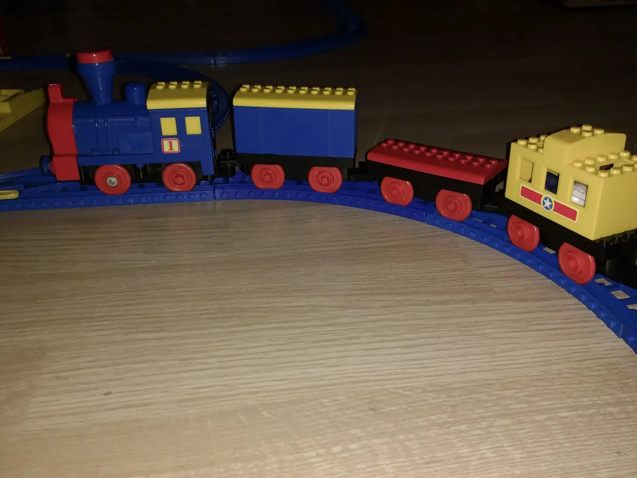 Billede 4 - Lego togbane