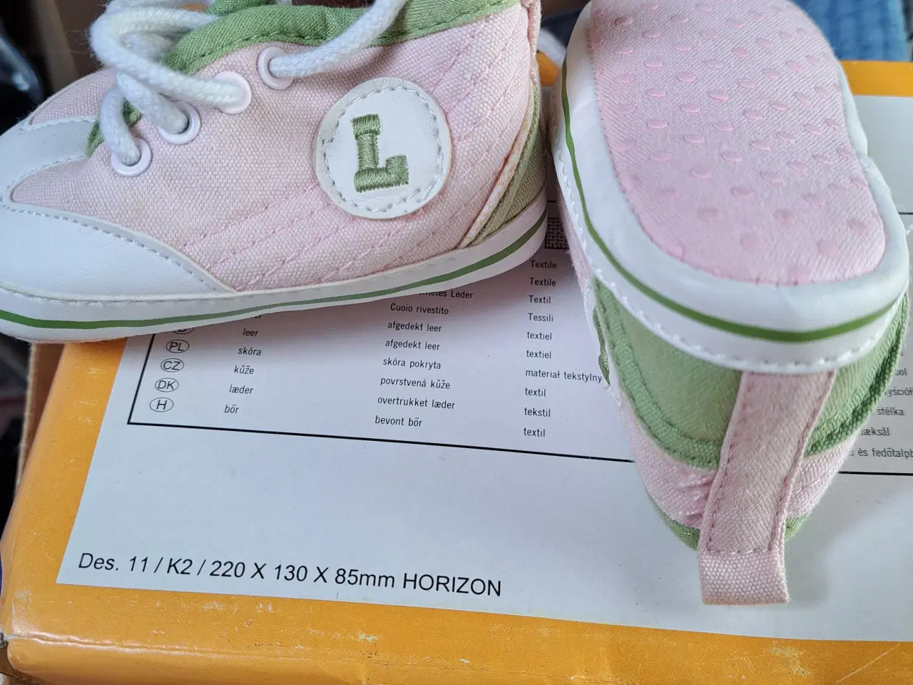 Billede 4 - Små baby sko str 4 til 6  og str 17, måneder 