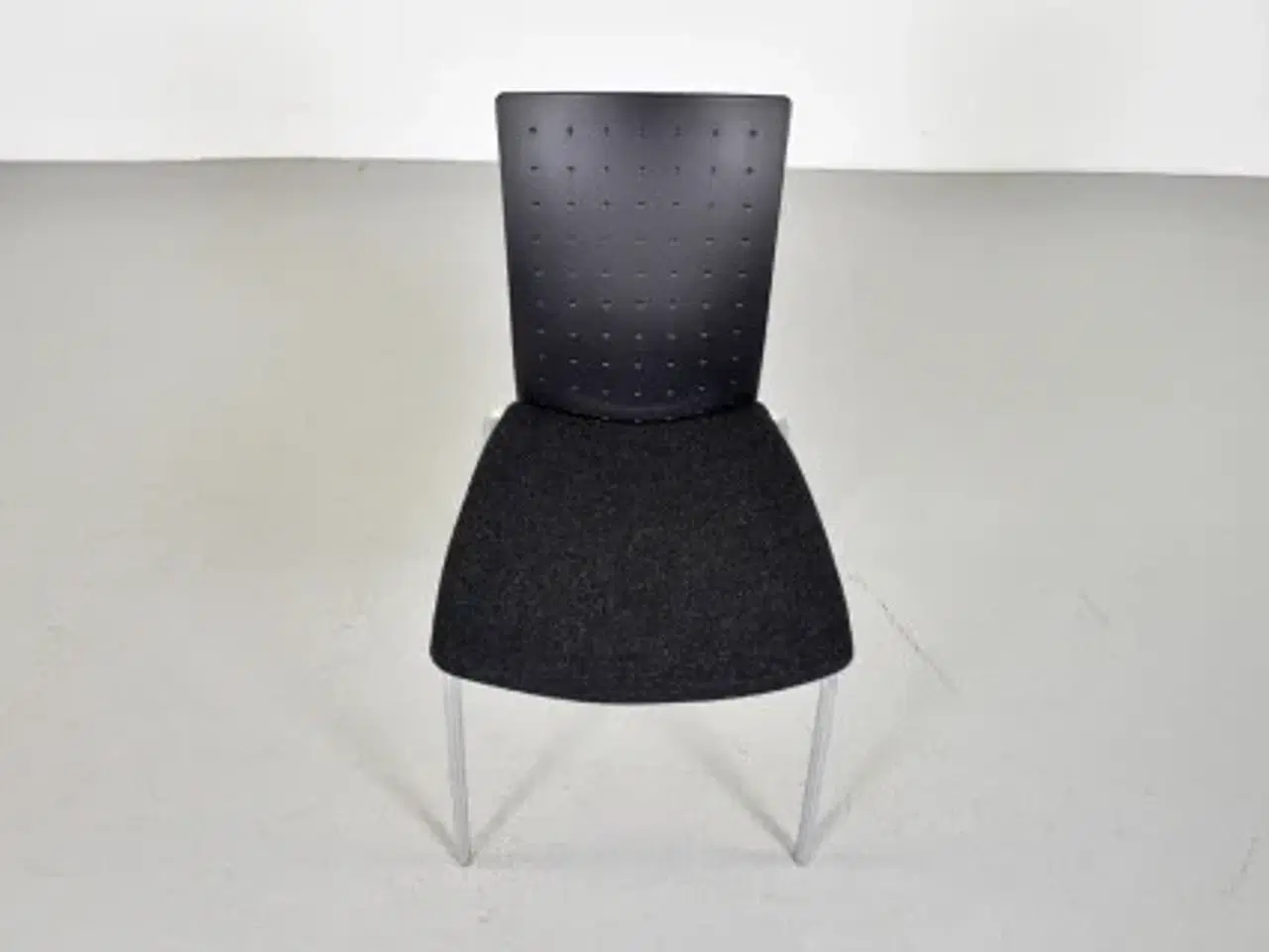 Billede 5 - Randers radius konferencestol med sort ryg og nyt sort polster