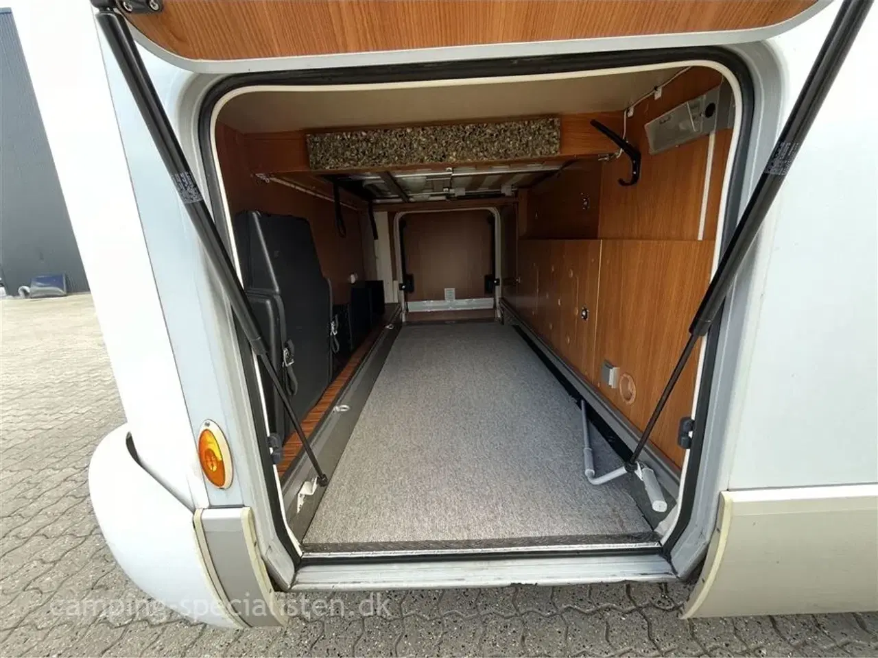 Billede 4 - 2011 - Hymer Eriba   2011 Hymer Eriba Car 697 - se den nu hos Camping-Specialisten i Silkeborg