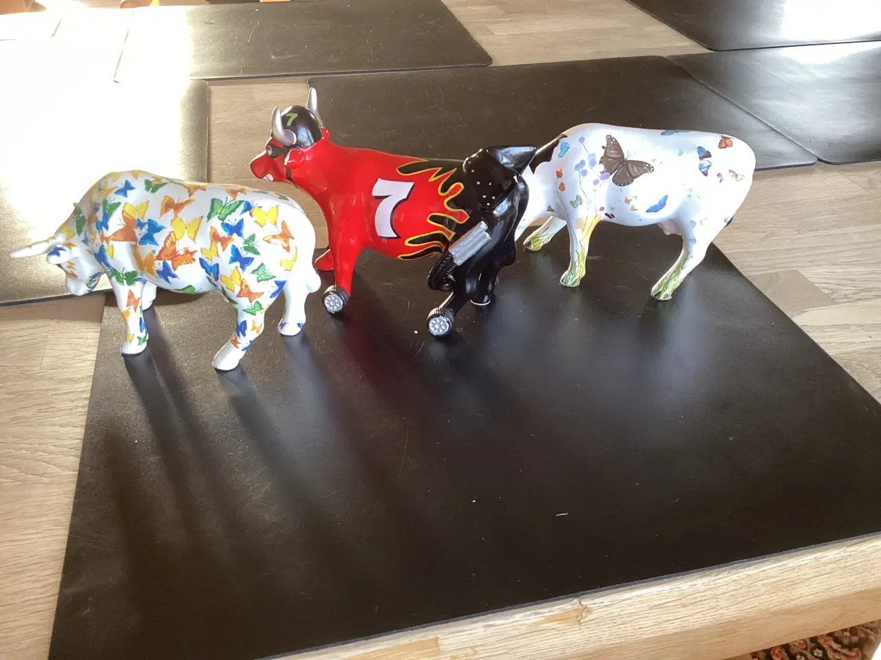 Billede 2 - 3-Cow -parade  køer  (medium)