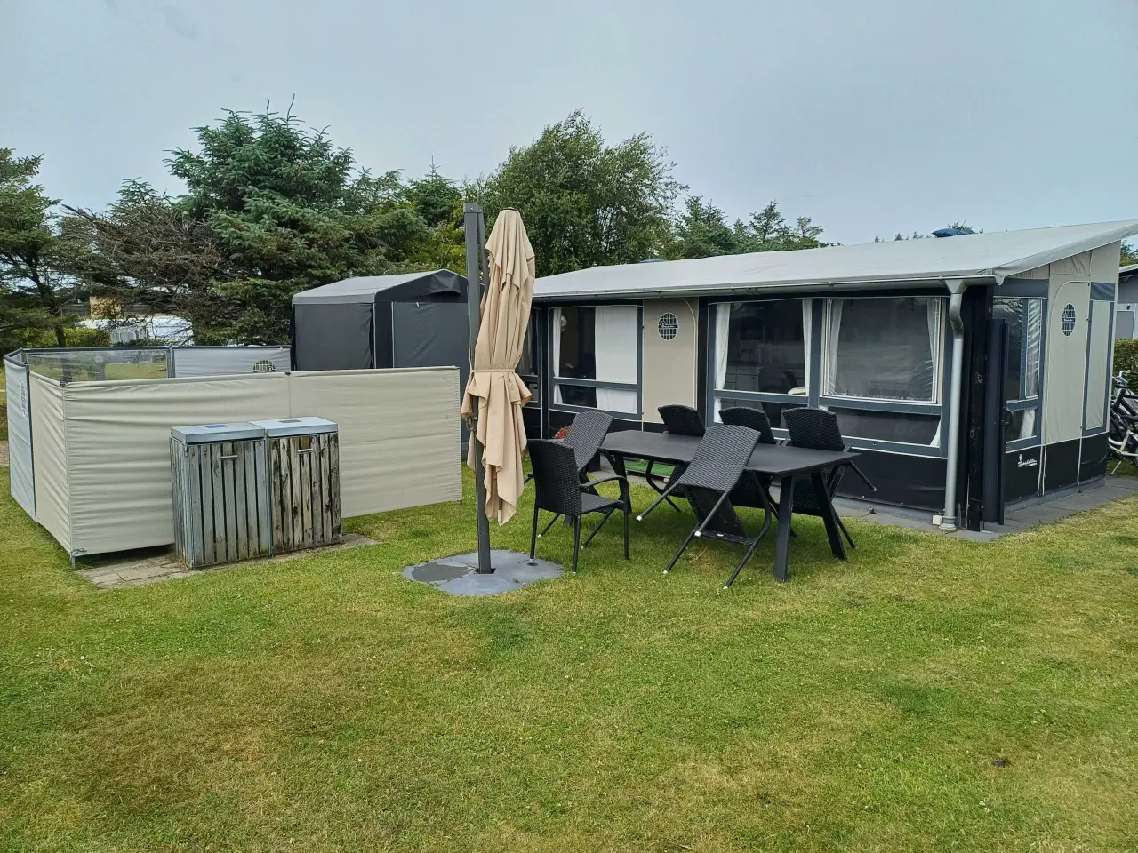 Billede 1 - Campingvogn med Villa fortelt