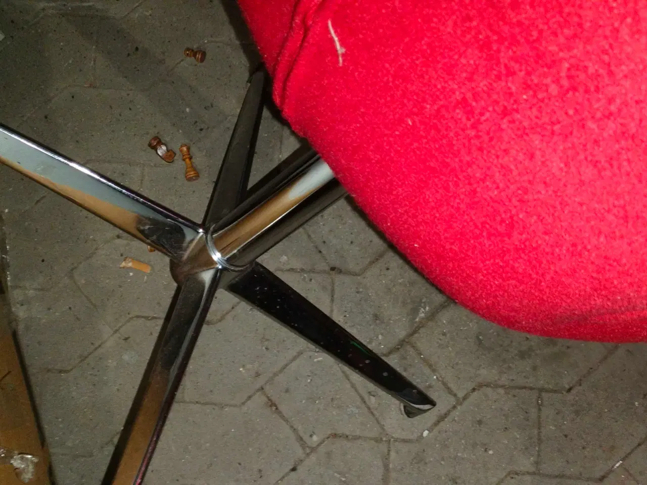 Billede 3 - Rød lænestol i stof