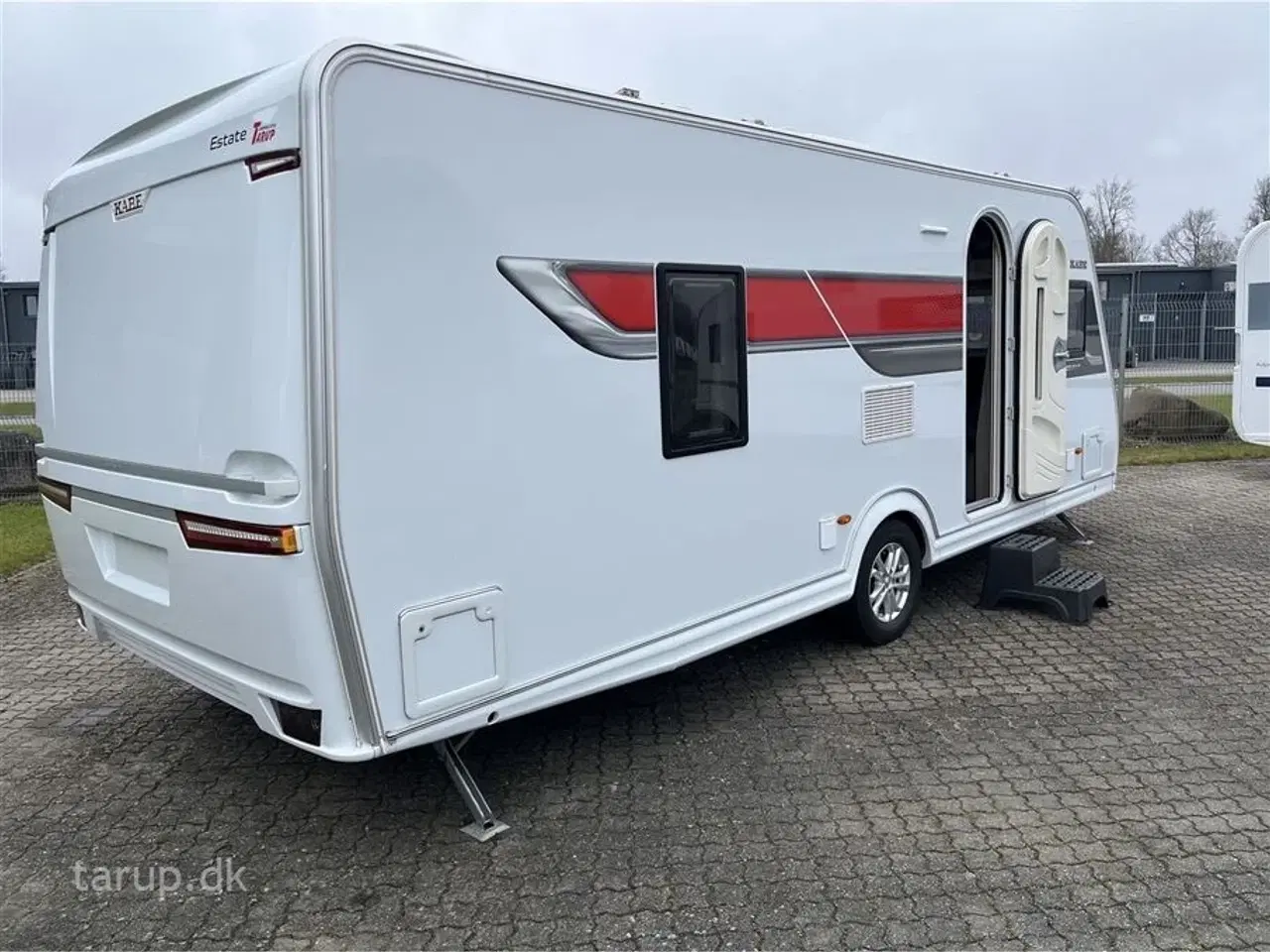 Billede 2 - 2022 - Kabe Estate 600 XL KS   Cykelstativ, Mestic klimaanlæg, rundsiddegruppe, ALDE centralvarme, vandbåren gulvvarme, stort køle/ frys, alufælge, glatte sider, fransk dobbeltseng