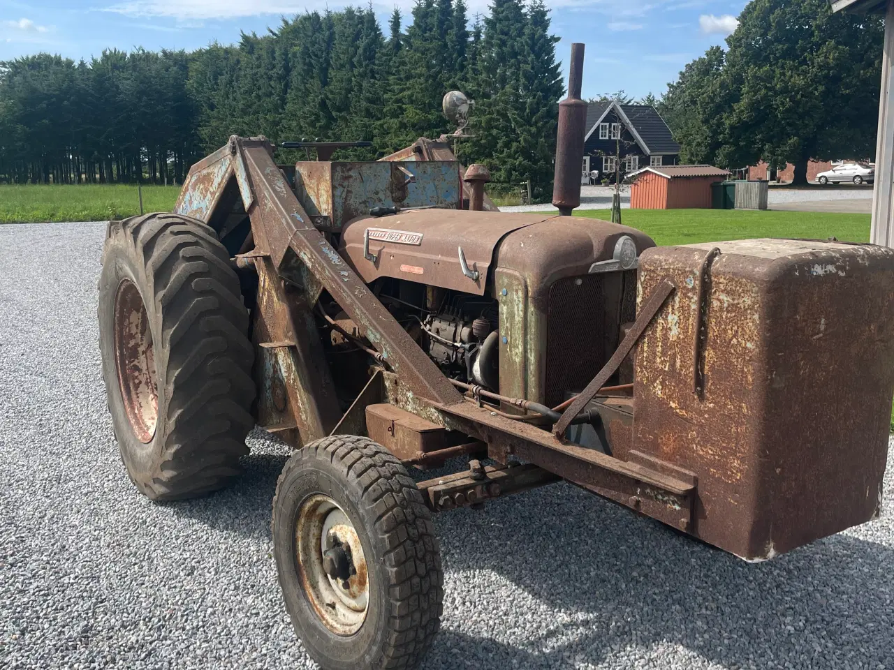 Billede 2 - Fordson skovgårds læsser 