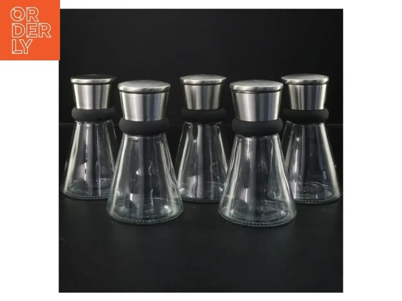 Billede 1 - Sæt med fem glasbeholdere med metal låg (str. 14x8 cm)