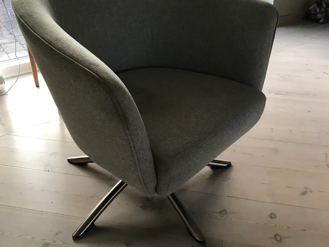 Billede 1 - Lænestol med drejefod 