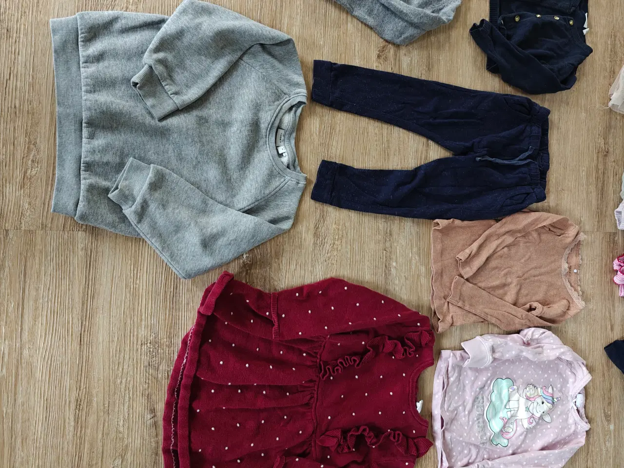 Billede 7 - Pigetøj str 86 92 98 