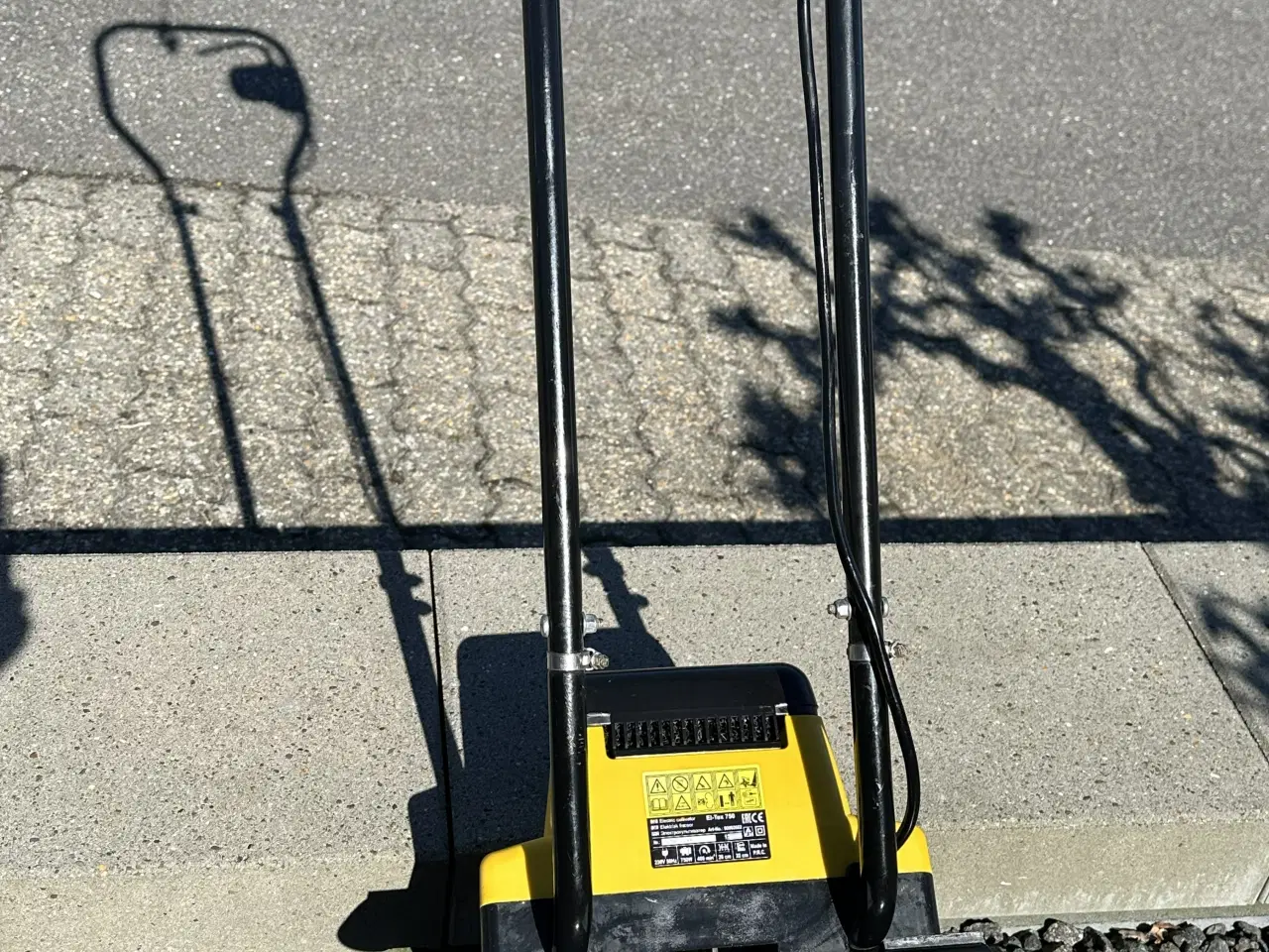 Billede 3 - Texas EL 750 lille havefræser