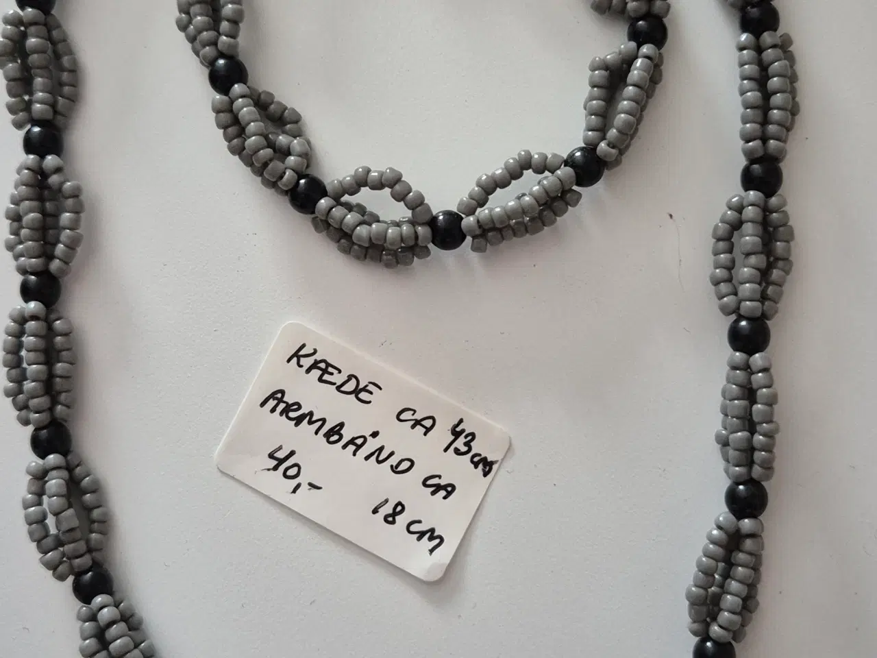 Billede 6 - Perlekæder og armbånd i små perler 