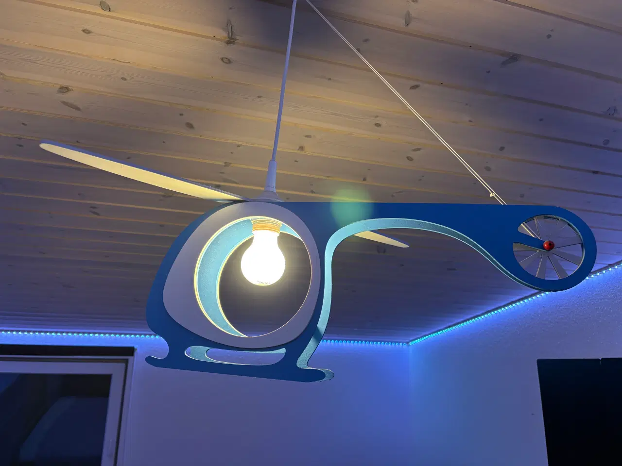Billede 1 - Helikopter loftslampe af træ