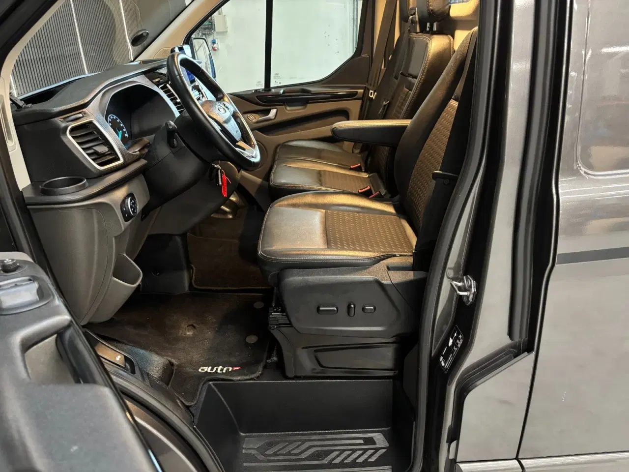 Billede 11 - Ford Transit 350 L2 Van 2,0 TDCi 185 Limited aut. H2 FWD