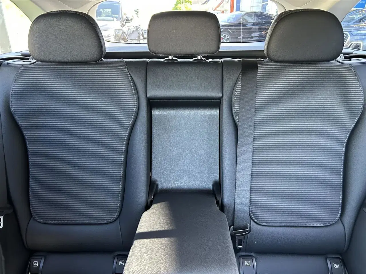 Billede 17 - Mercedes C300 e 2,0 Avantgarde stc. aut.