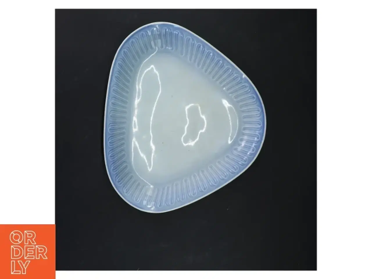 Billede 3 - Trekantet porcelænsfad fra Royal Copenhagen (str. 23,5 cm)