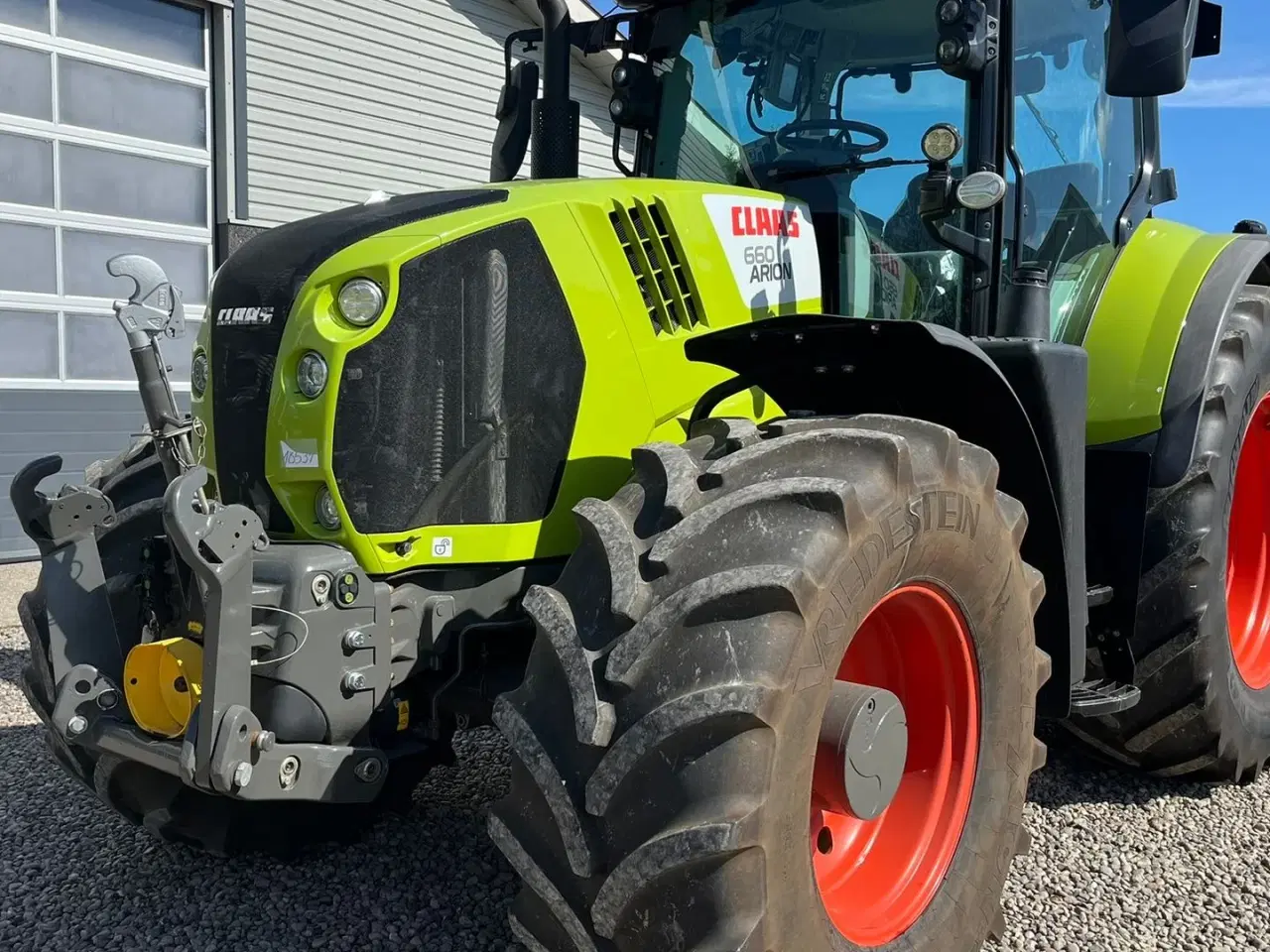 Billede 9 - CLAAS ARION 660 CMATIC med frontlift og front PTO og den kan evt også leveres med GPS anlæg