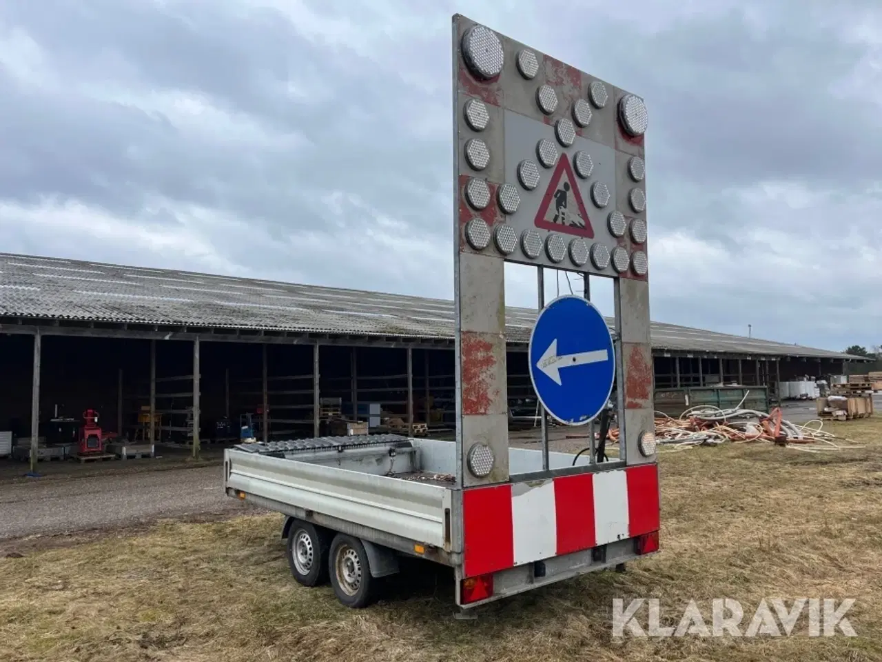 Billede 1 - Skiltevogn Vezeko - 1300kg