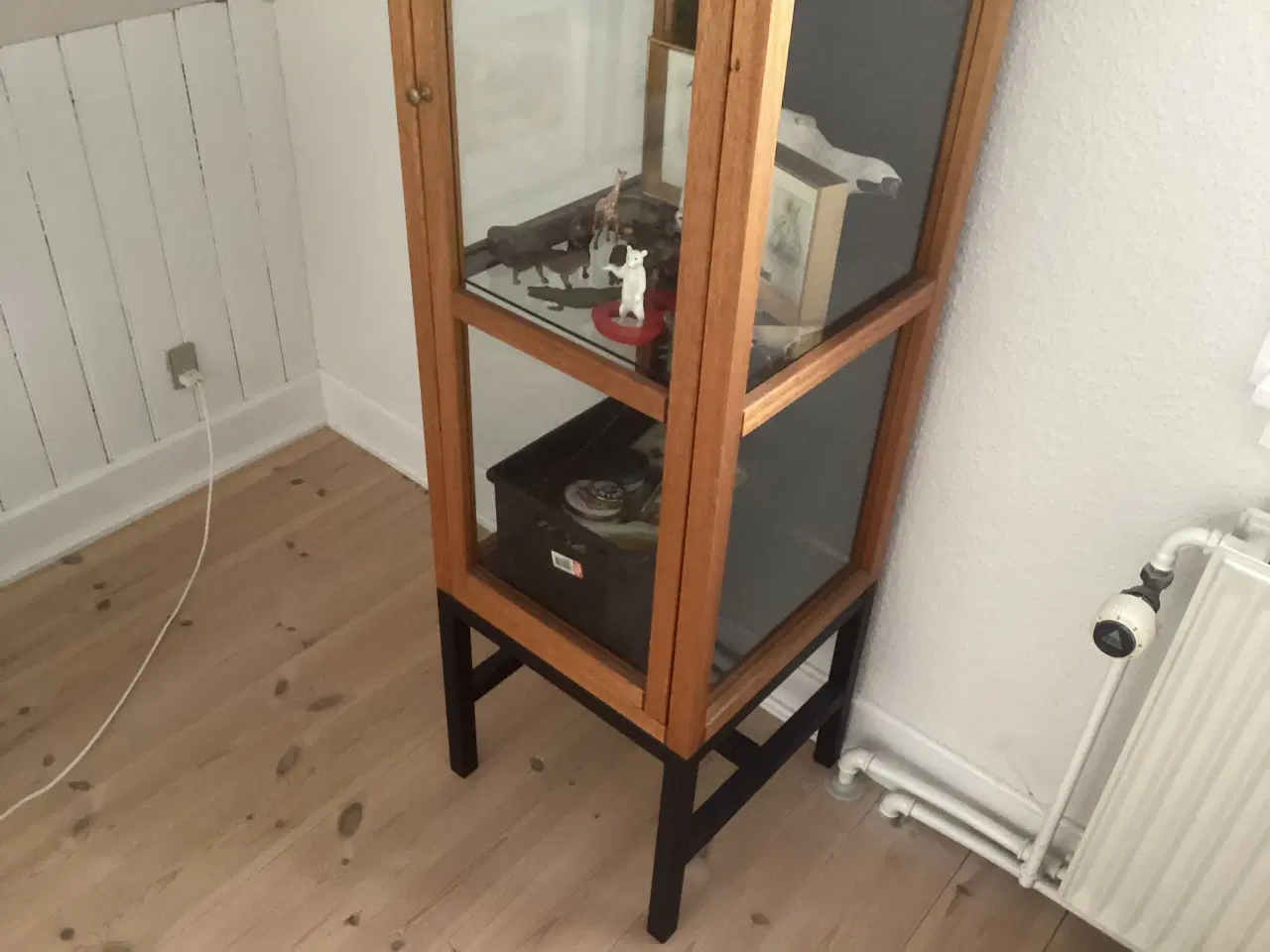 Billede 3 - Oplevelsskab-vitrineskab