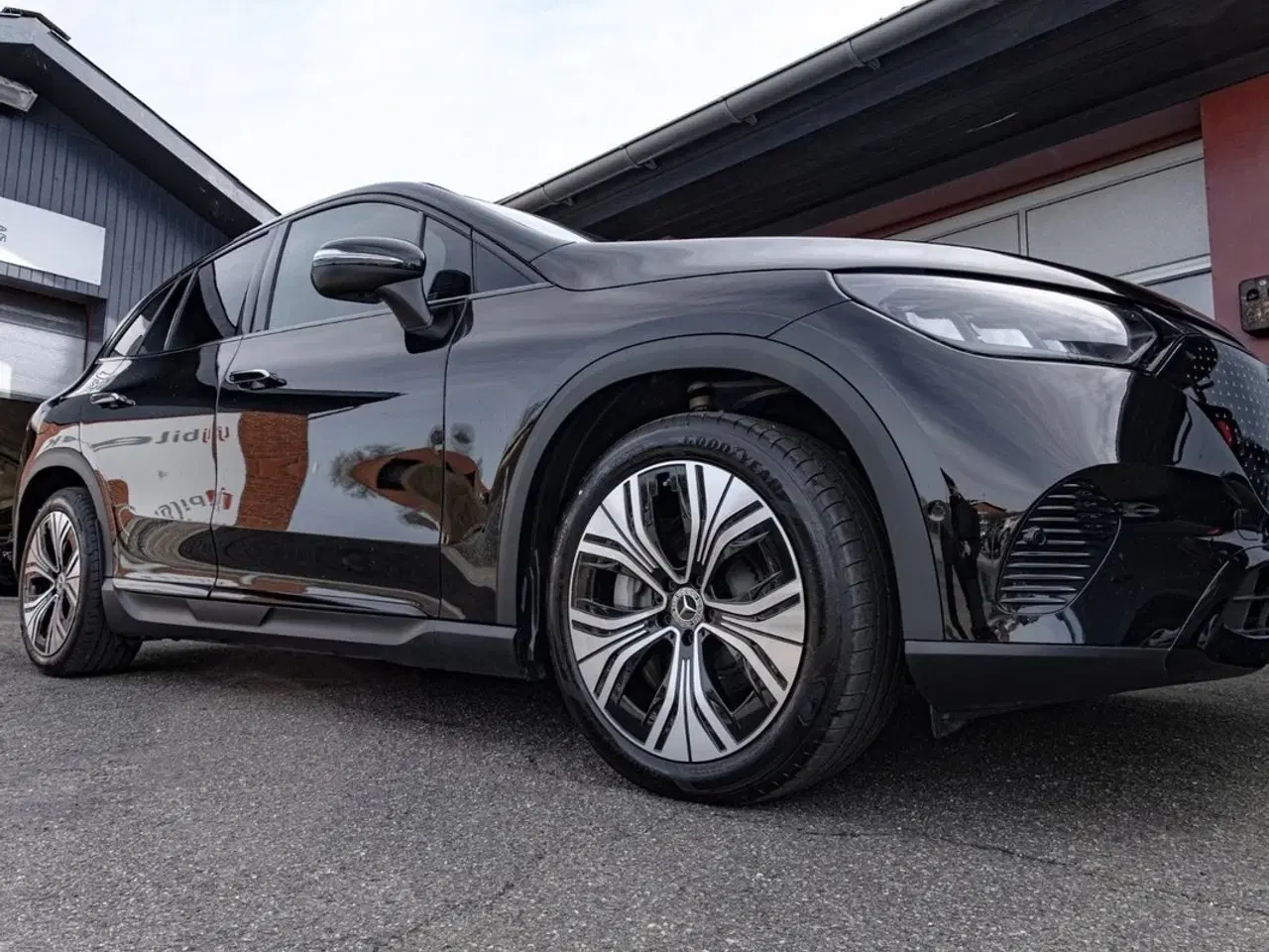 Billede 17 - Mercedes EQE300 SUV  