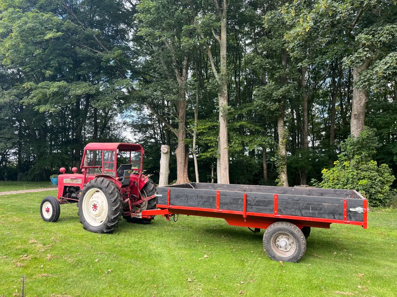 Billede 3 - Traktor med tipvogn