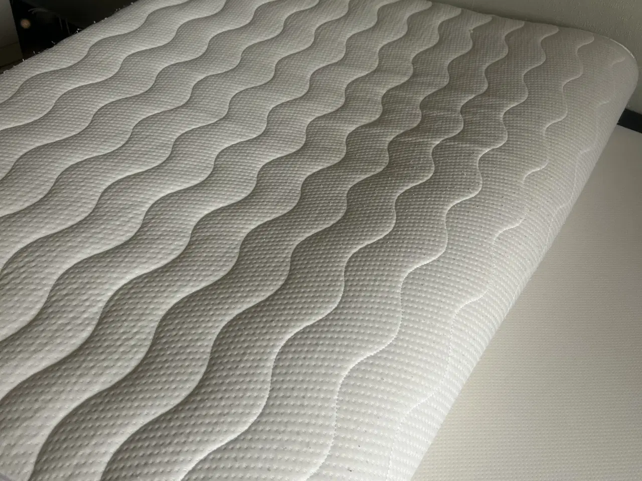Billede 4 - Memory foam seng m. Topmadras