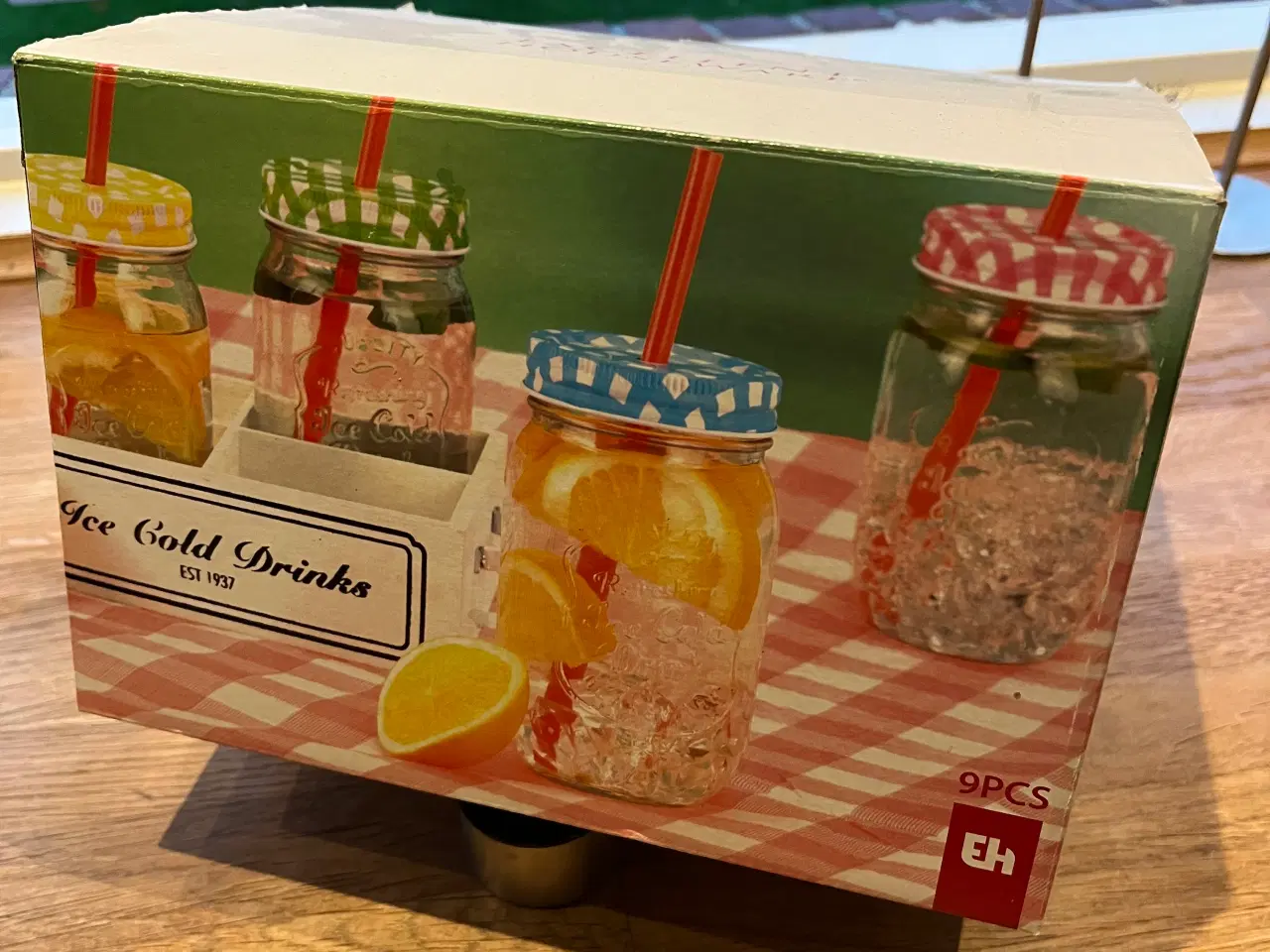 Billede 3 - Drinks glas med låg og sugerør