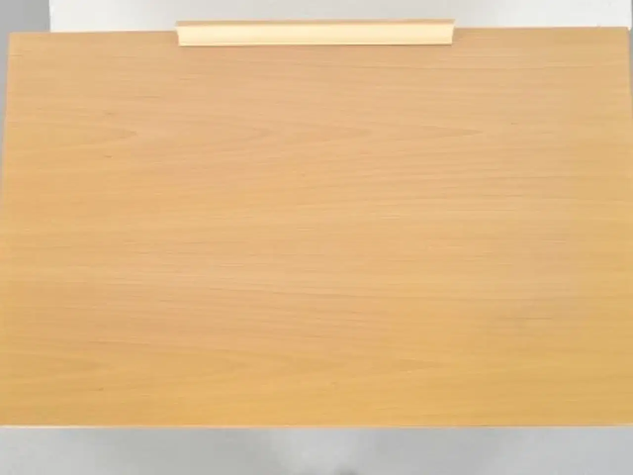 Billede 4 - Duba b8 væghængt hæve-/sænkebord i bøg med alugråt stel