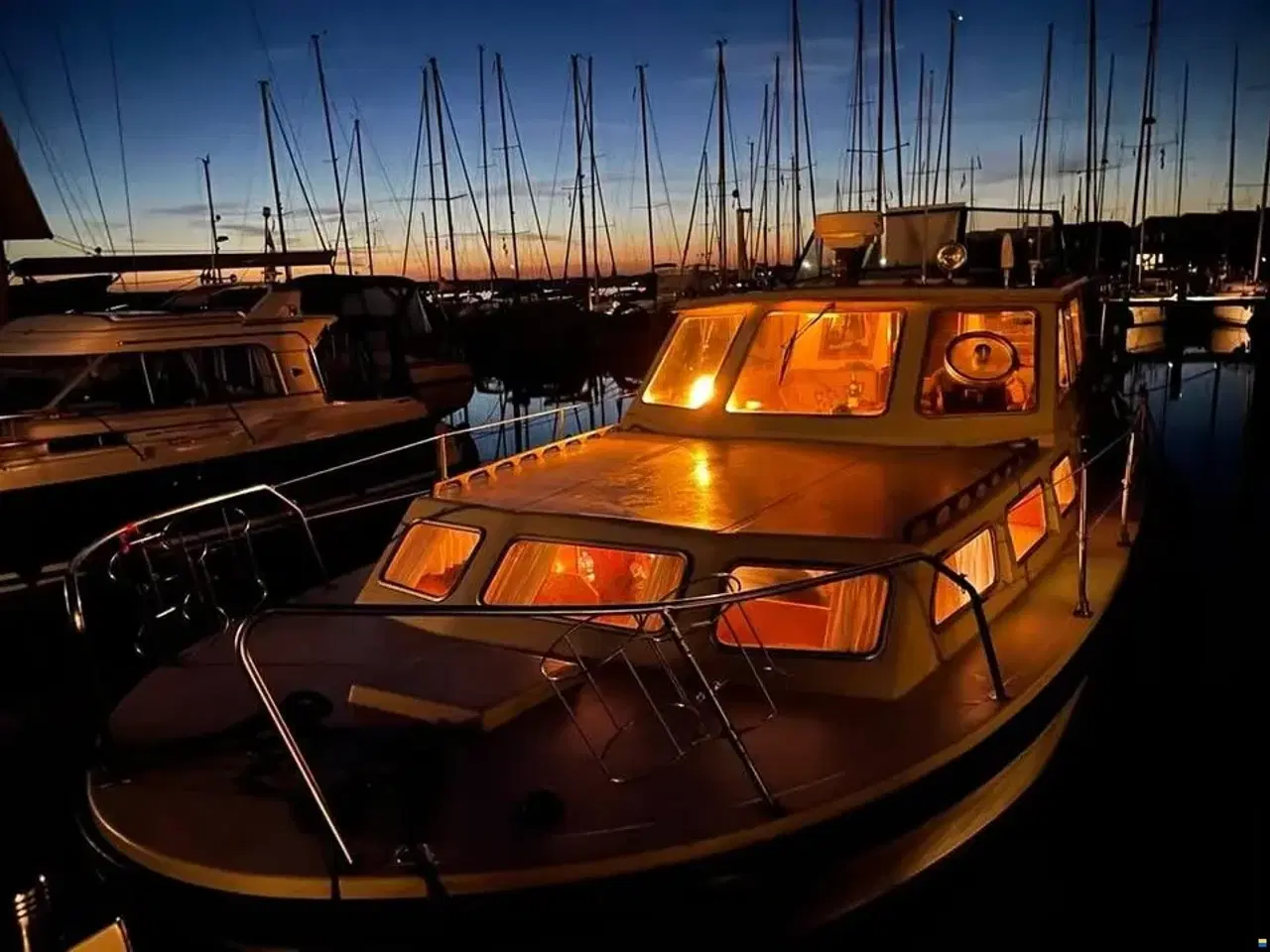 Billede 10 - Jupiter 33 – Flot stand og klassisk stil