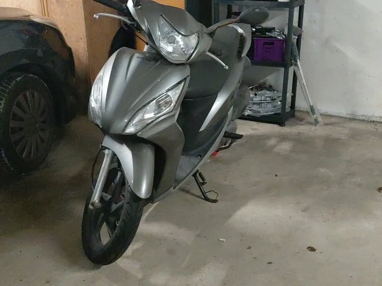 Billede 3 - stor honda model, bygget som deres motorcykel