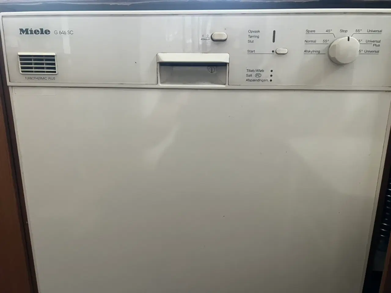 Billede 1 - Miele opvaskemaskine med hvid front og bestikbakke