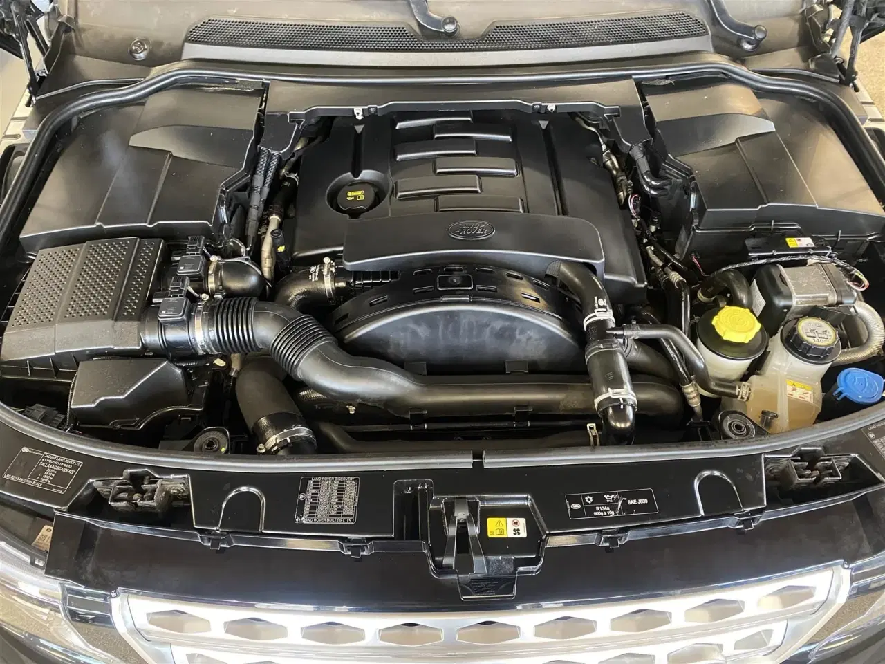 Billede 28 - Land Rover Discovery 3,0 SD V6 HSE 4x4 256HK 5d 8g Aut.
