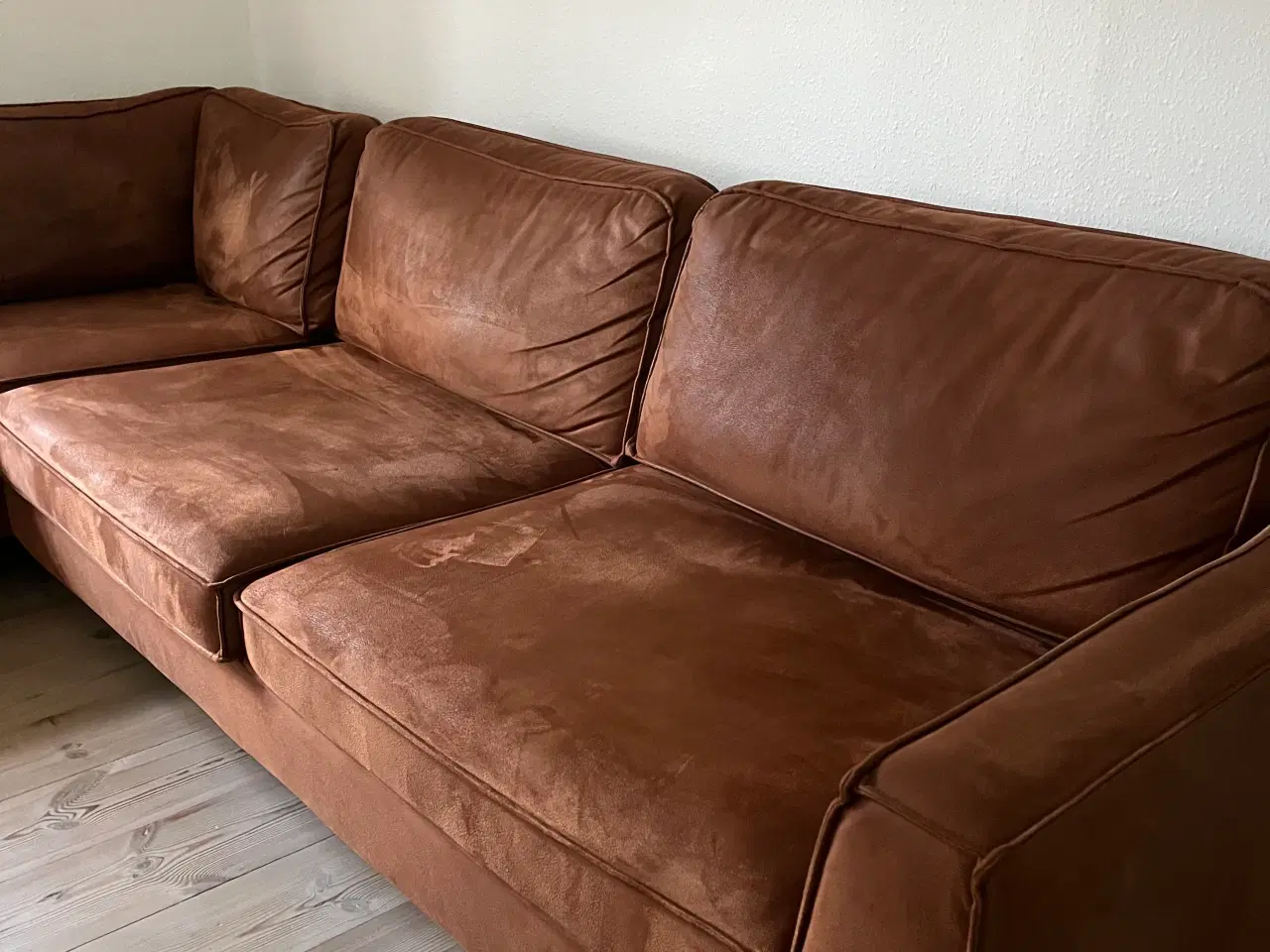 Billede 5 - Hjørnesofa med pufafslutning