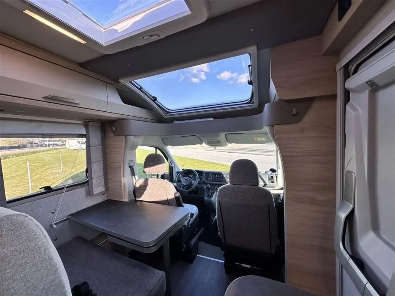 Billede 30 - 2020 - Knaus Van TI MAN 650 MEG PLUS Platinum Selection   Velholdt Autocamper med enkelt senge