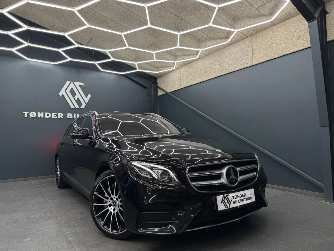 Billede 1 - Mercedes E350 d 3,0 AMG Line stc. aut.
