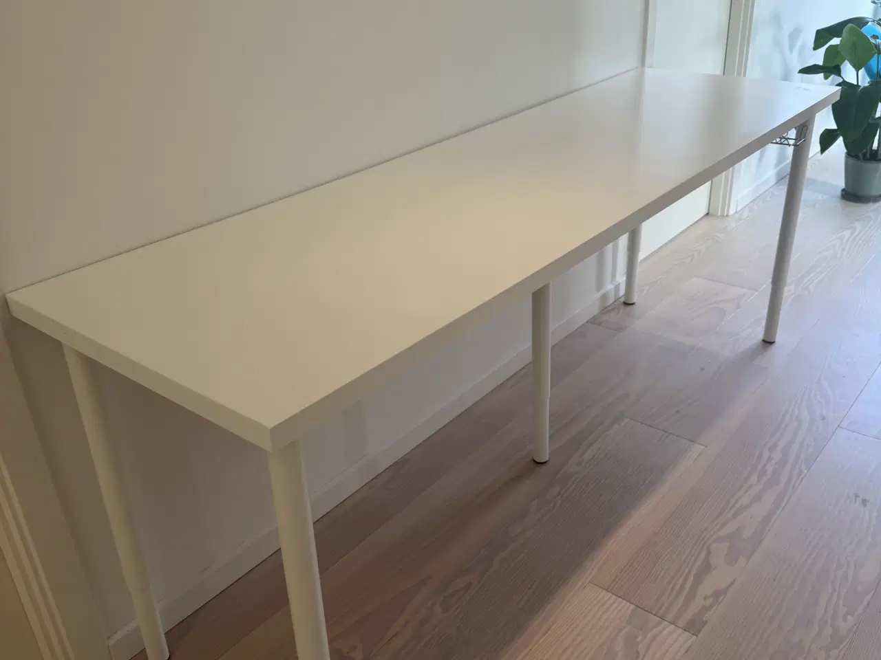 Billede 1 - Ikea skrivebord 20x60 cm