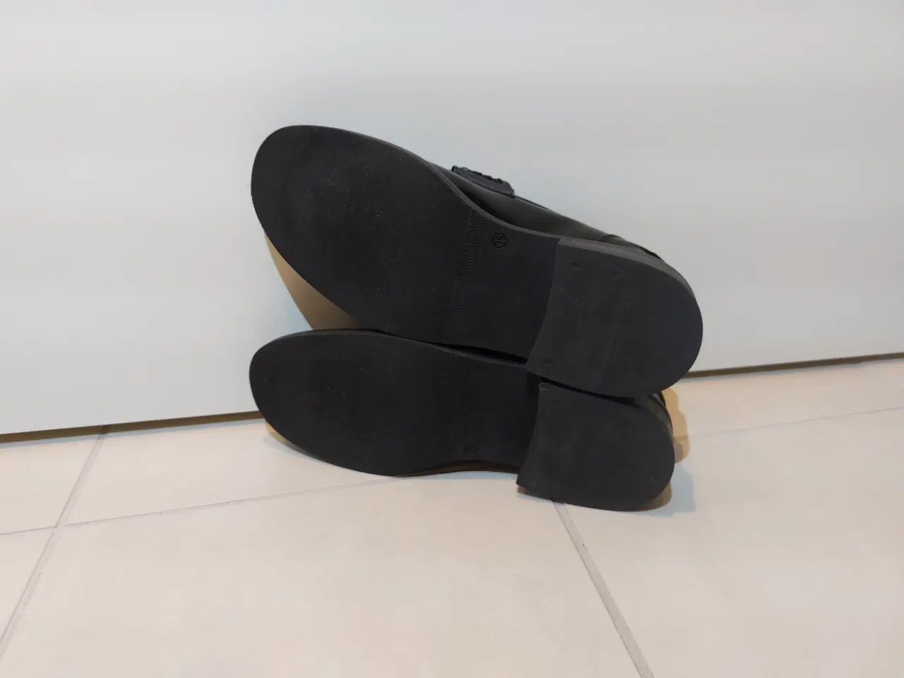 Billede 3 - Bukela sko, str. 39