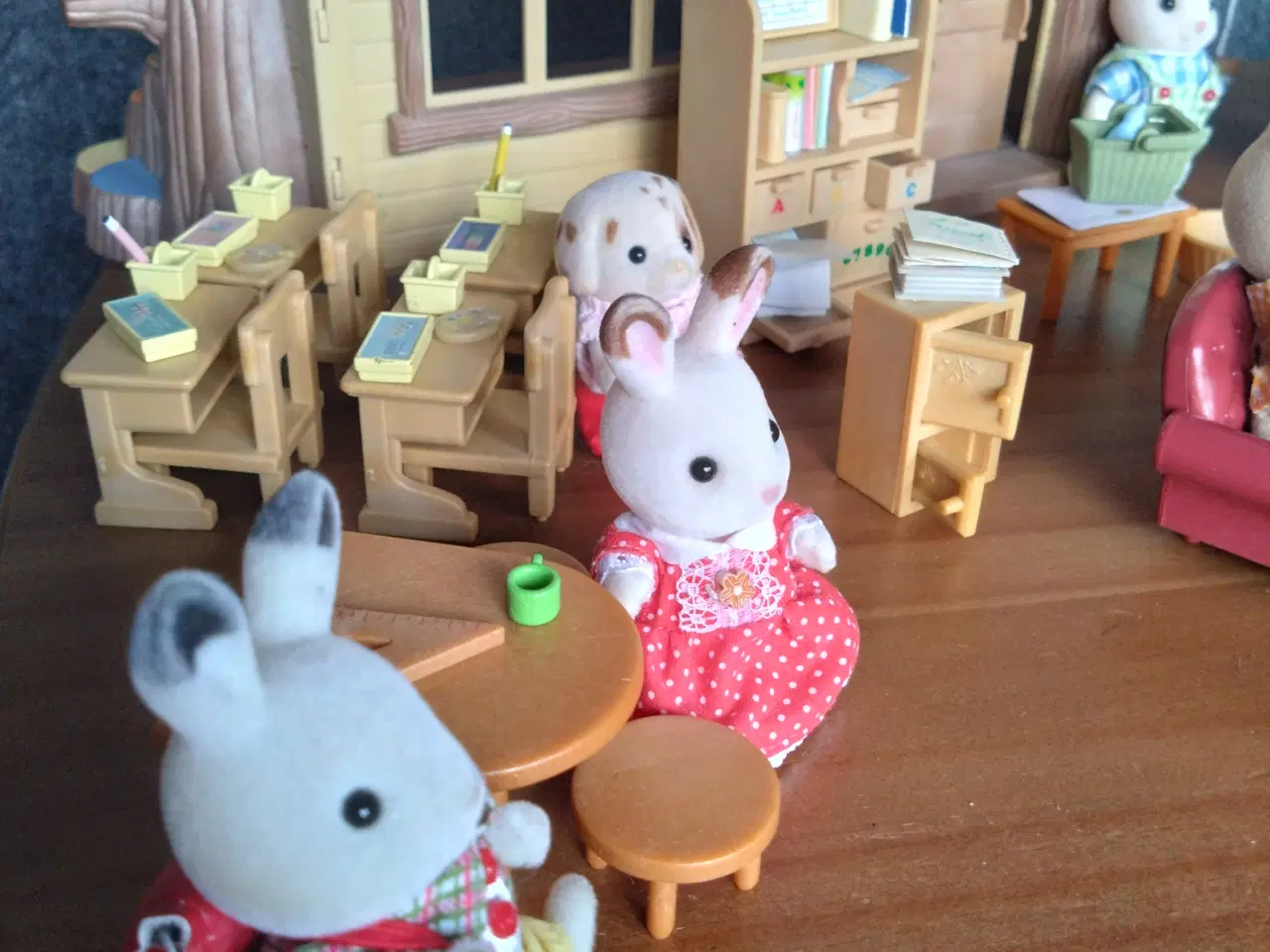 Billede 3 - Sylvanian Families: St John's School og meget mere