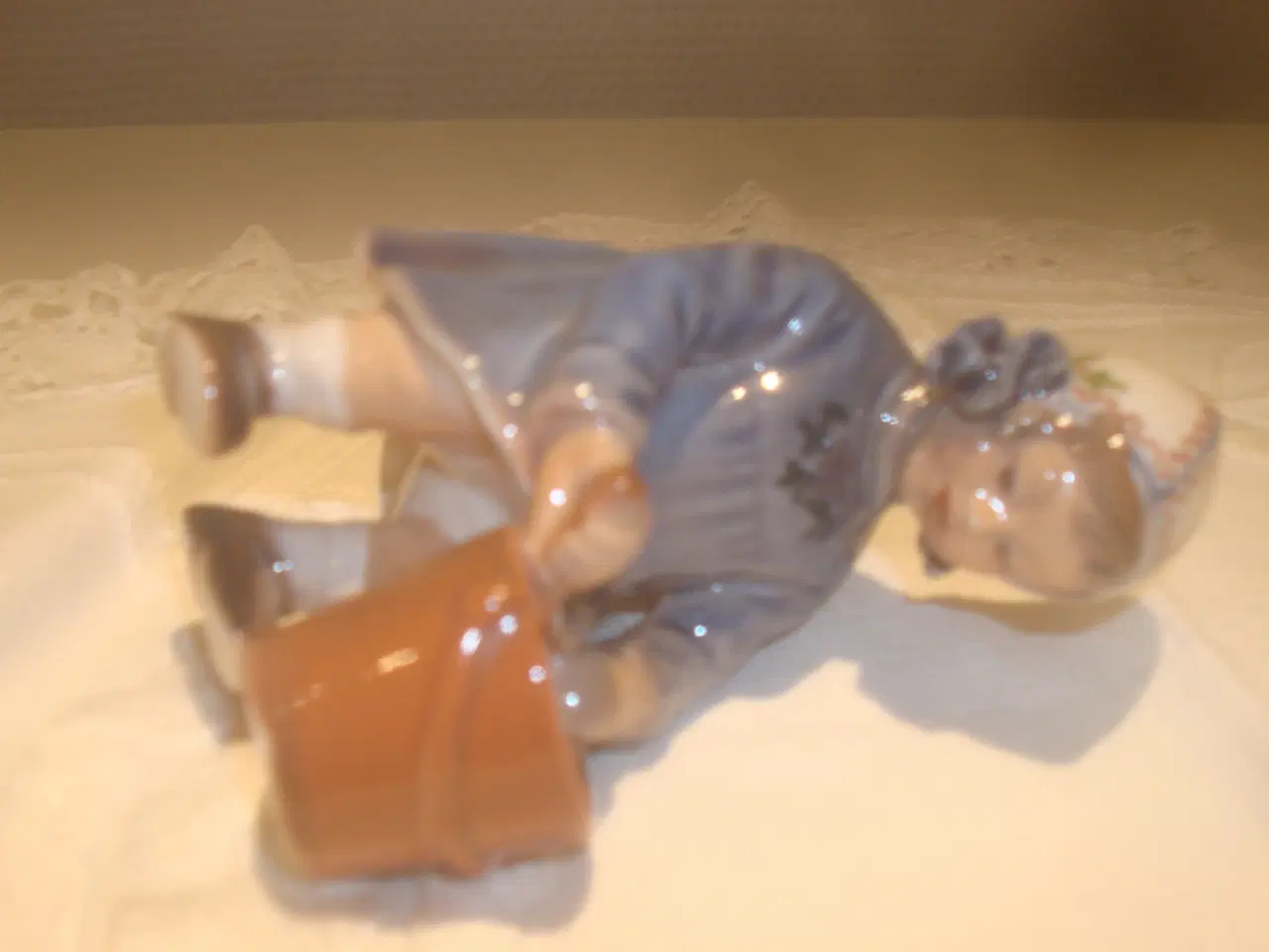 Billede 2 - KGL Dahl Jensen , YNDIG PIGE m/SPAND nr 1151, 1. s