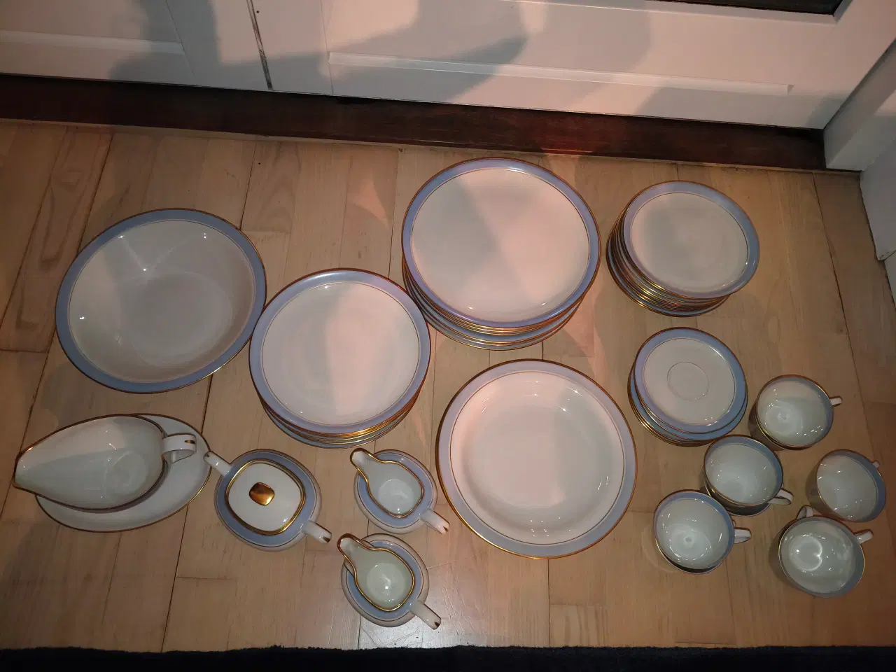 Billede 3 - Forskelligt service sæt af samme mærke