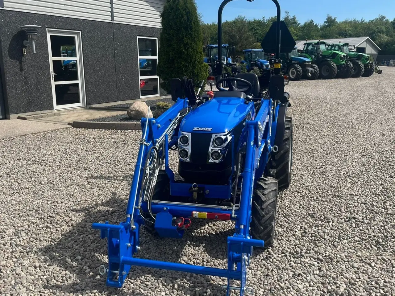 Billede 14 - Solis S26 6+2 gearmaskine med Fuldhydraulisk frontlæsser