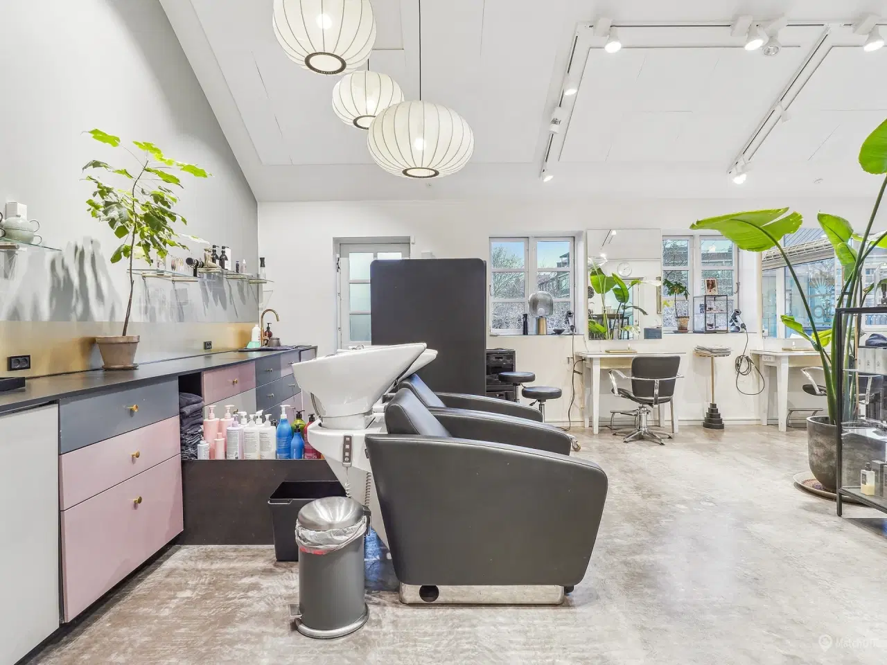 Billede 7 - Butik i eget eksklusivt hus