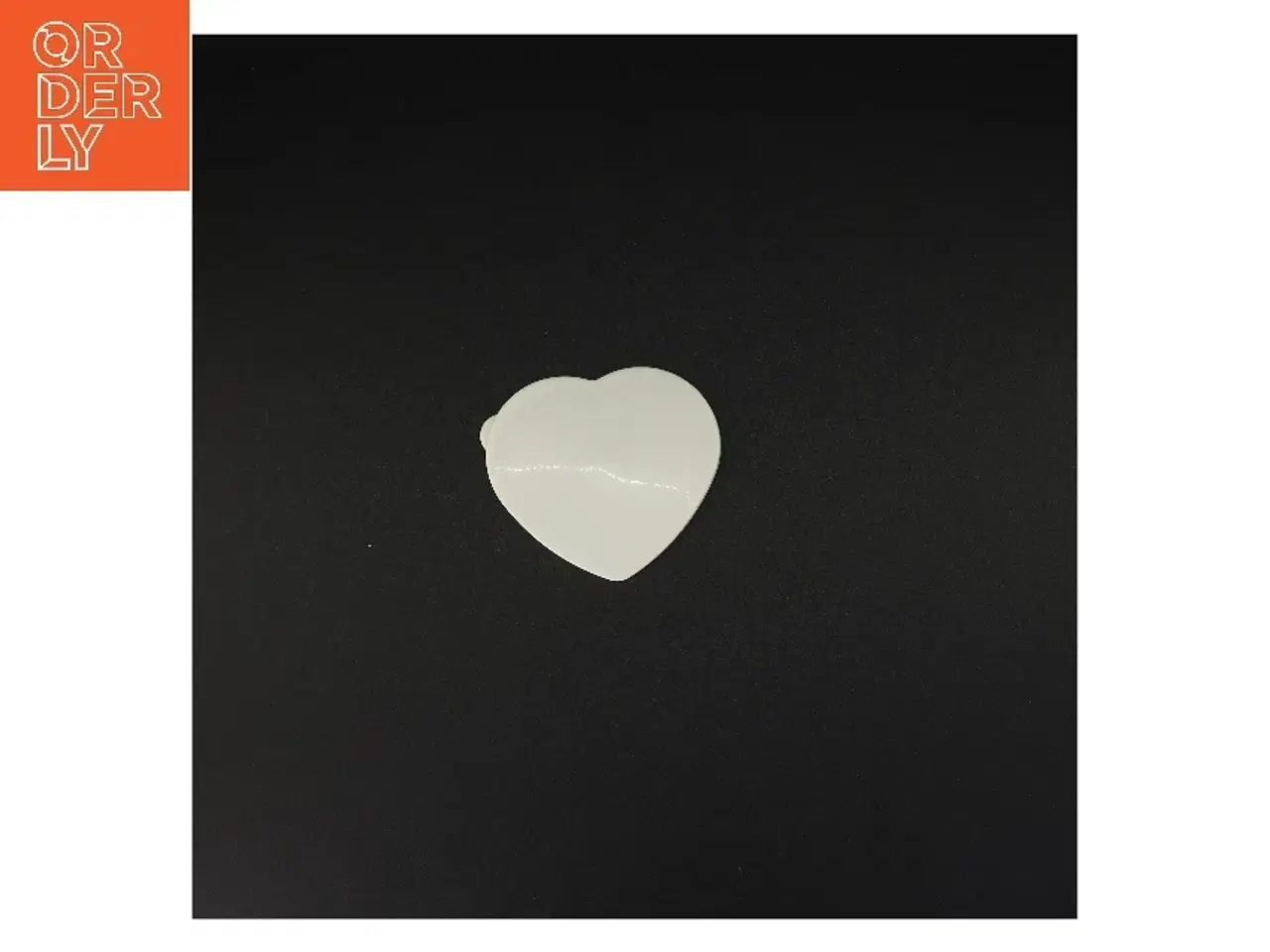 Billede 2 - Hjerteformet låg (str. 11 og en halv cm x 10 cm)