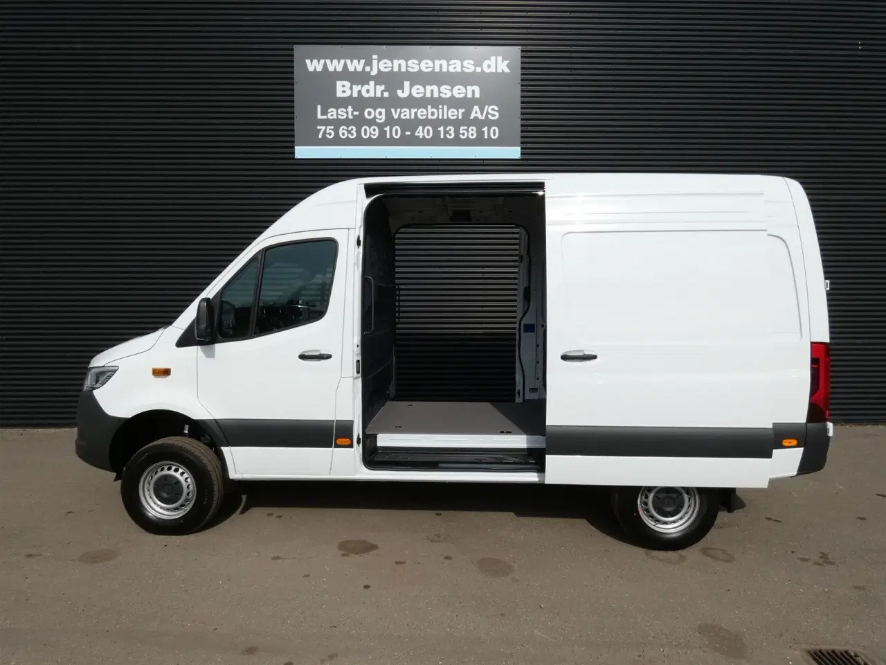 Billede 1 - Mercedes-Benz Sprinter 319 2,0 CDI A2 Select 4X4 9G-Tronic 190HK Van 9g Aut.