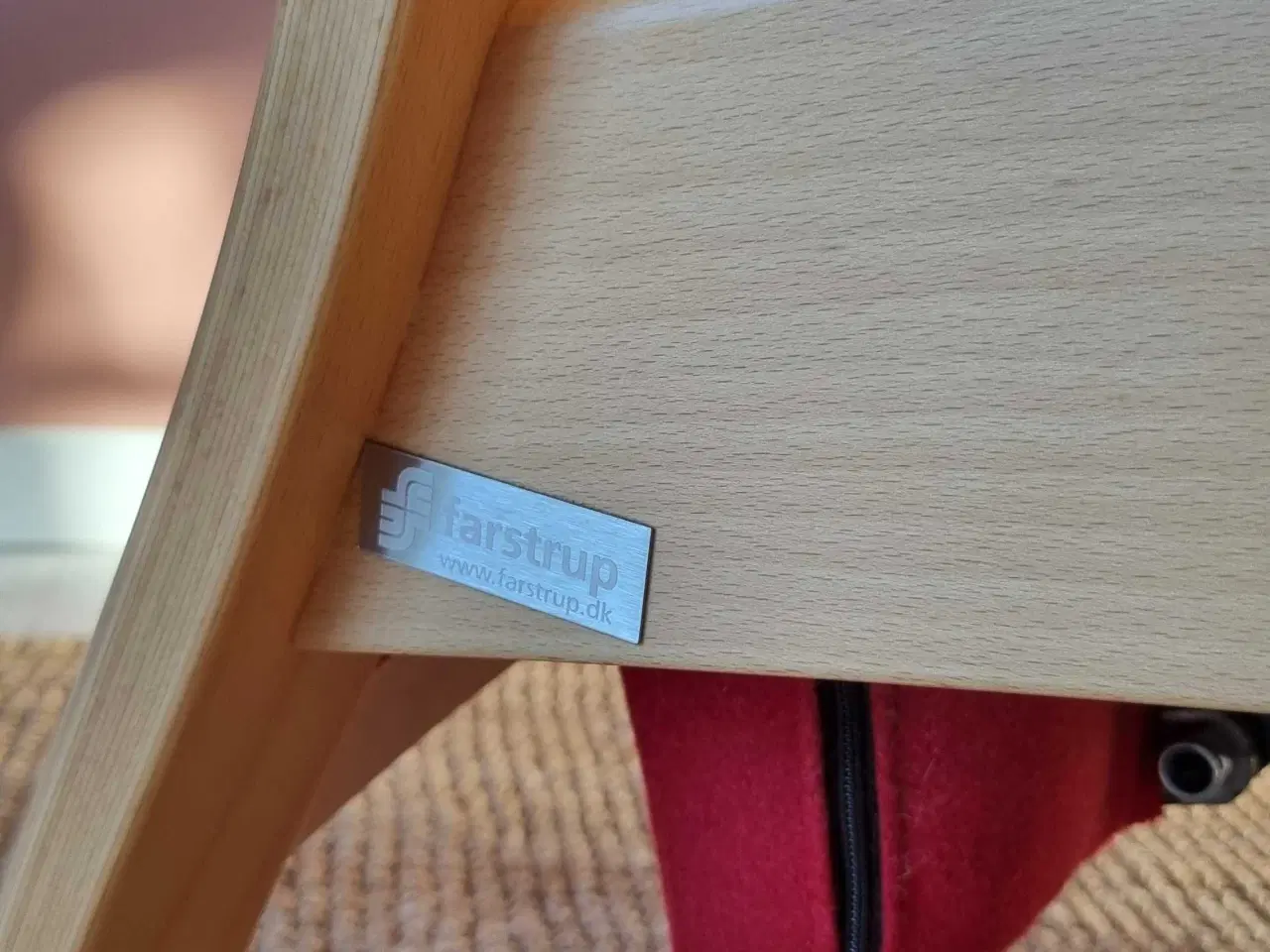 Billede 3 - Flot Farstrup lænestol med fold-ud fodskammel