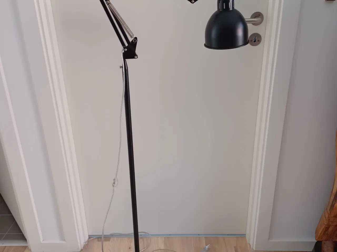 Billede 1 - Gulvlampe fra Ilva