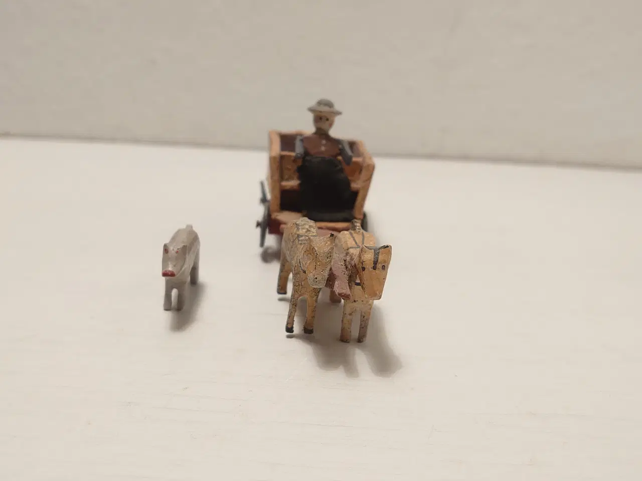 Billede 5 - Erzgebirge: Hestevogn med kusk og gris.Ca 1920