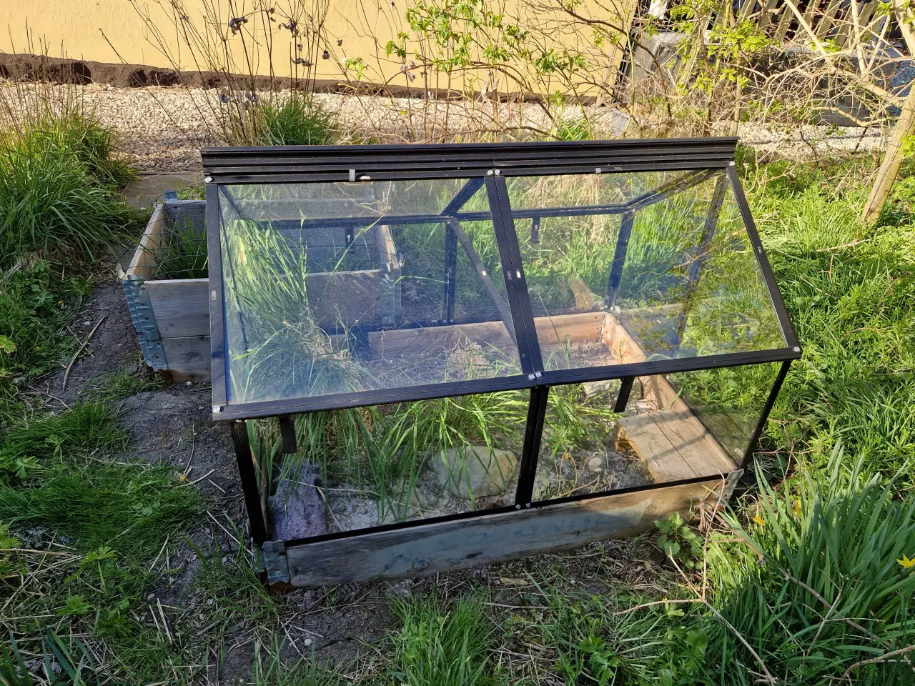 Billede 2 - Mist bænk/mini drivhus I glas